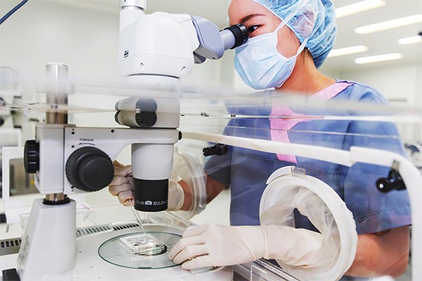 美国试管婴儿流程解析：从咨询到成功妊娠的关键步骤